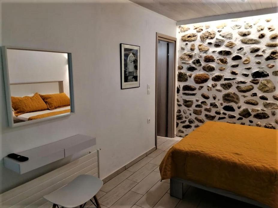 The Little Gem Under The Rocks 2 Apartment Kastraki Exterior photo