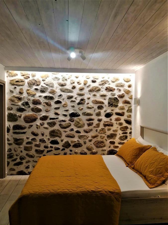 The Little Gem Under The Rocks 2 Apartment Kastraki Exterior photo